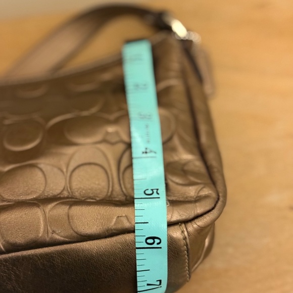 Rare Coach Metallic Bronze Enamel Embossed Mini Top Handle Bag - Picture 6 of 7
